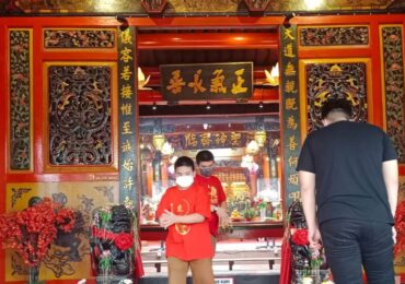 Umat Konghucu Samarinda Rayakan Tahun Baru Imlek 2022, Lakukan Ibadah Bergantian