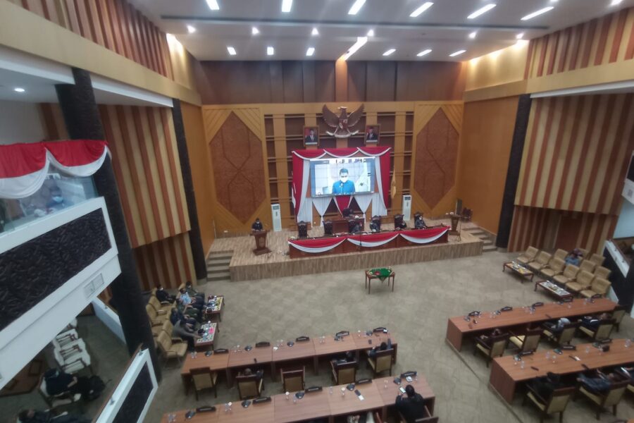 Wali Kota Samarinda Andi Harun Menanggapi Pendapat Fraksi DPRD Samarinda terkait Raperda Pertanggung Jawaban Pelaksanaan APBD 2021