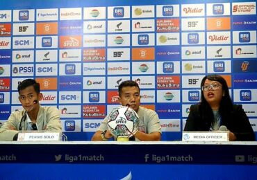 Dikandaskan Borneo FC Samarinda, Ass Pelatih Persis Solo Minta Maaf ke Fans