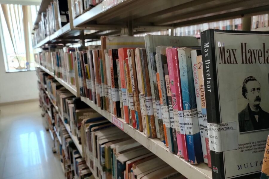 Ilustrasi Perpustakaan