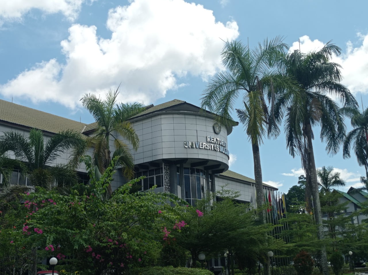 Setelah melalui beberapa tahap, Rektor menerbitkan SK pengesahan bagi 19 nama yang mengisi Satgas PPKS