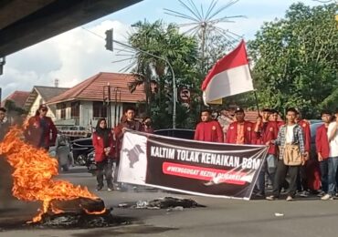 Puluhan Mahasiswa Samarinda Tolak Kenaikan Harga BBM dan Tarif Dasar Listrik