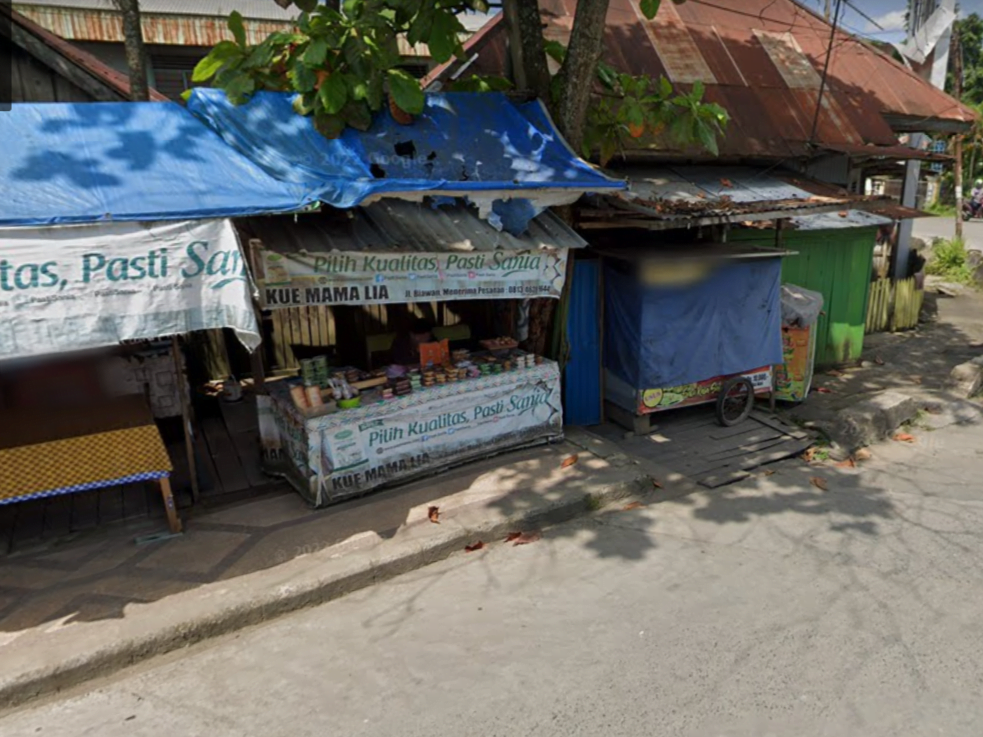 Pedangag Jajanan Pasar di Jl Biawan, Samarinda