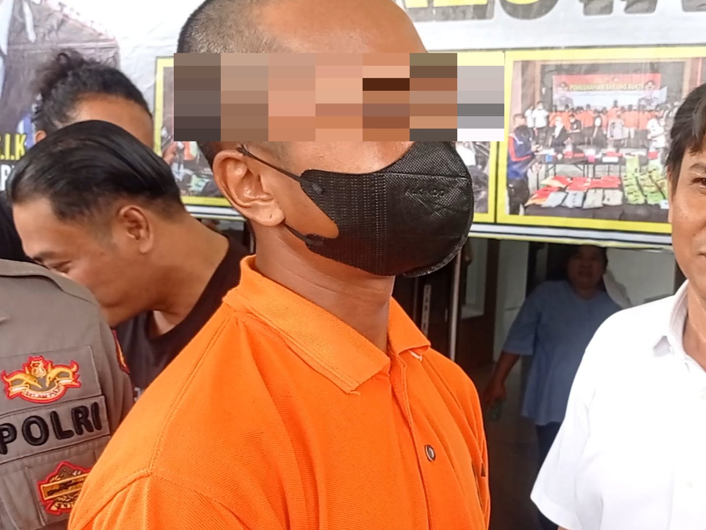 Tersangka (JM) kurir Sabu yang tertangkap saat tim Polsek Pelabuhan Samarinda sedang patroli