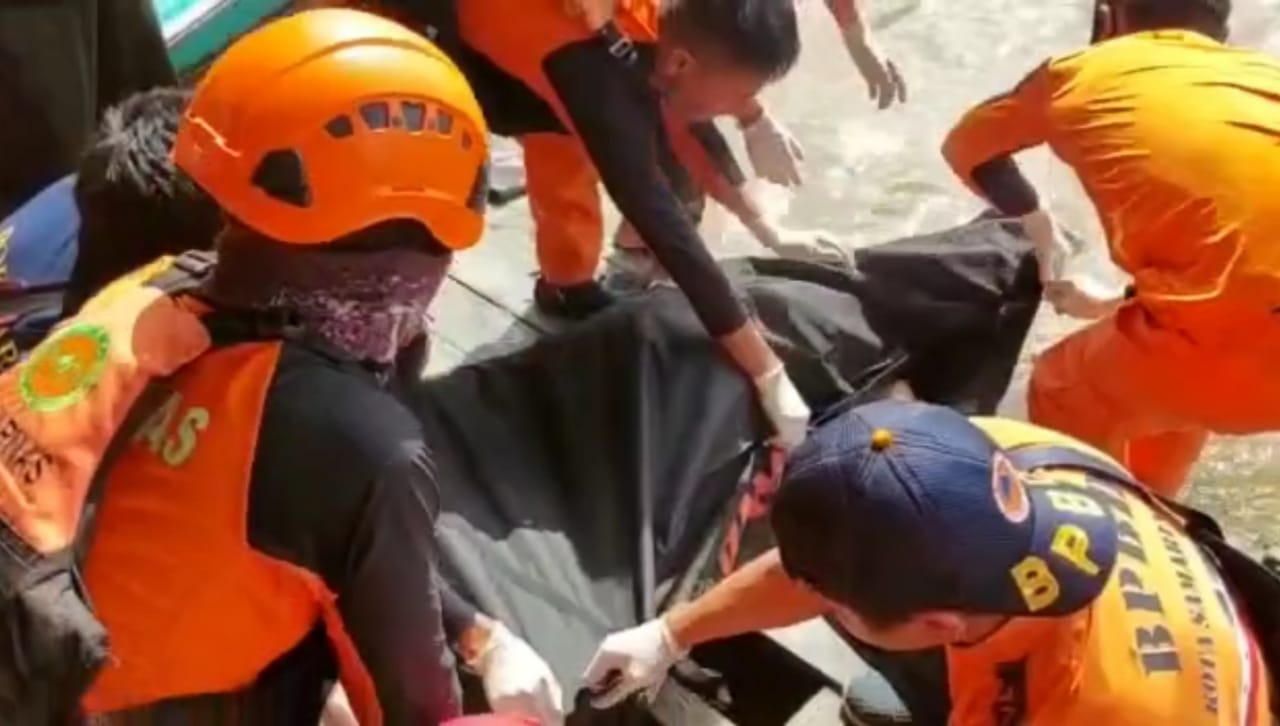 Tim SAR Gabungan berhasil evakuasi korban tenggelam di Sungai Mahakam