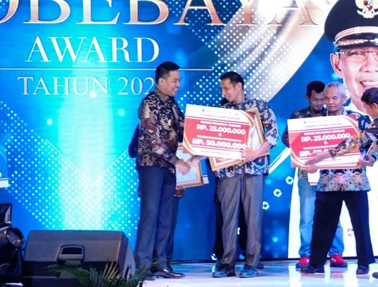Dua RT di Samarinda meraih penghargaan Probebaya Award 2023