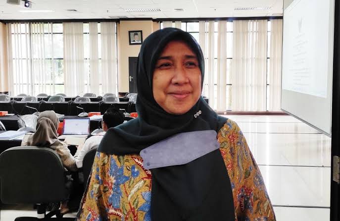 Anggota Komisi II DPRD Kaltim, Ely Hartati Rasyid mengatakan pemerintah mesti menyokong kegiatan ekonomi UMKM