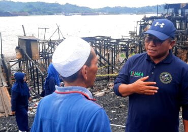SI JAKA Bantu Ratusan Warga Korban Kebakaran di Loa Janan Ilir Samarinda