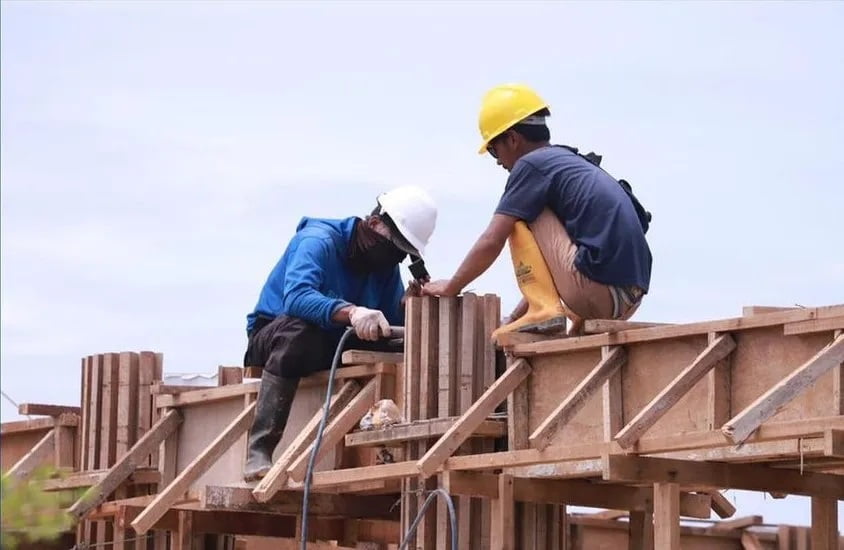 DPMPTSP Kaltim mendorong para investor dapat menyerap tenaga lokal. (Ist)