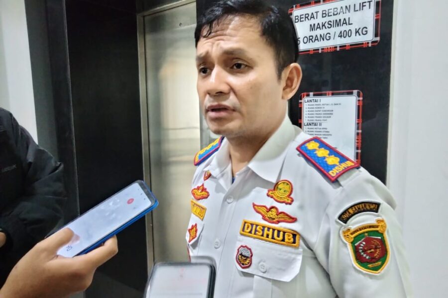 Kepala Dinas Perhubungan Kota Samarinda Hotmarulitua Manalu, usai Hearing di Gedung DPRD kota Samarinda. (Foto/Hae)