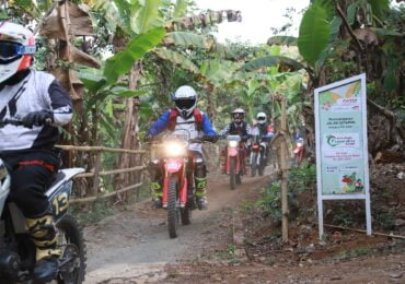 Hobi Terabasan, Begini Teknik Aman dan Nyaman Naik Motor Trail