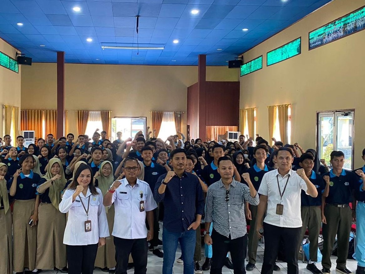 Sesi Foto Bersama Usai Seminar Kewirausahaan. (Ist)