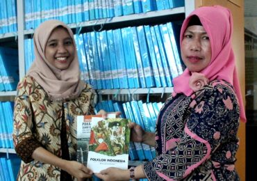 Bertambah Koleksi, Perpus Kaltim Terima Buku dari Universitas Mulawarman