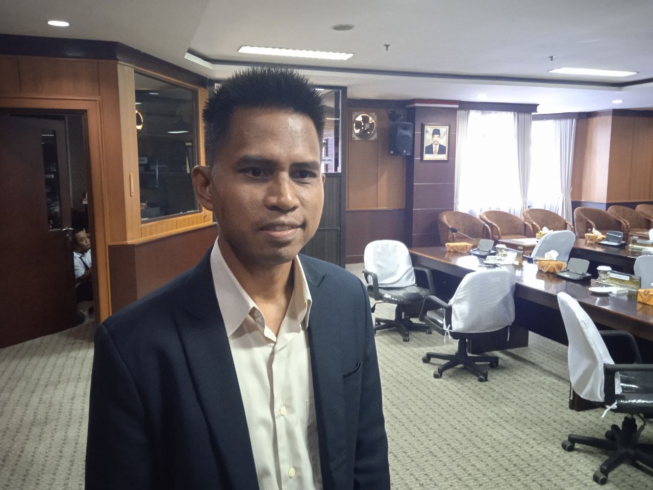 Anggota Komisi III DPRD Kaltim, Sutomo Jabir dorong Pemprov Kaltim prioritaskan pembanguan jalan di daerah tertinggal.