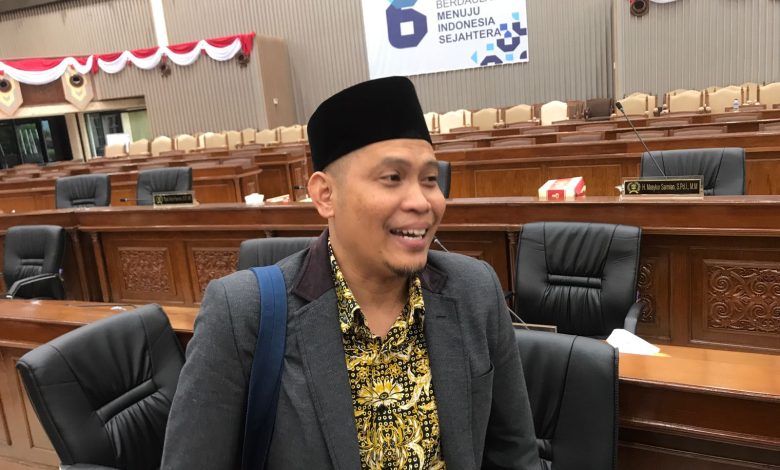 Anggota Komisi IV DPRD Kaltim, Salehuddin, dorong kolaborasi opd tingkatkan fasilitas pendidikan.