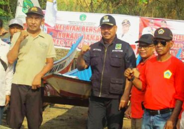 Bupati Kukar Berikan Bantuan ke KUB Mangkurawang