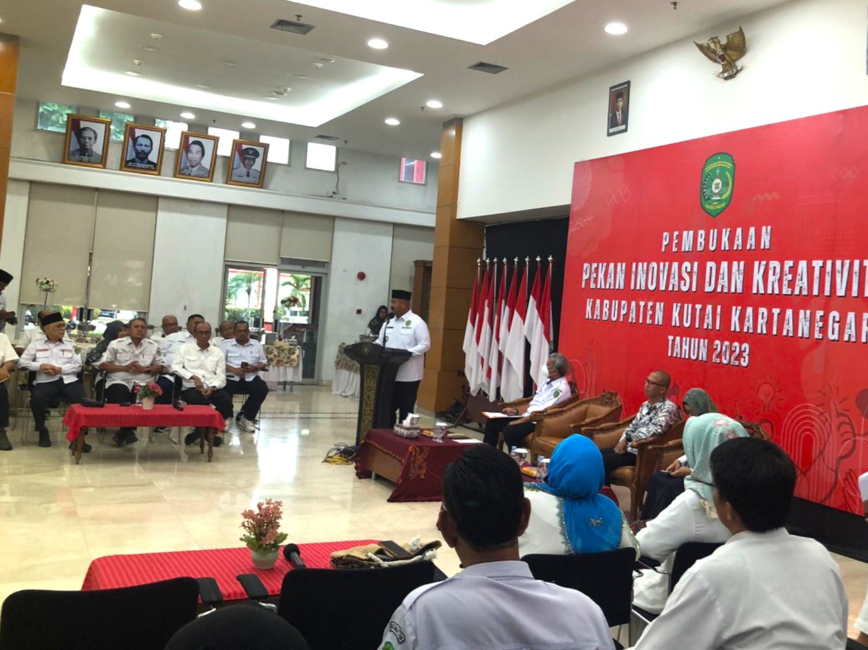 Bupati Kukar, Edi Damansyah saat membuka Pekan Inovasi dan Kreatifitas 2023.