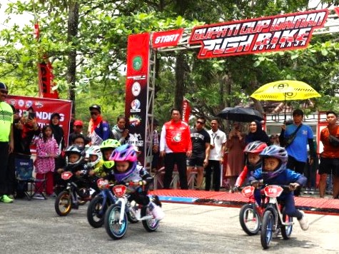 Gelaran Push Bike di Halaman Kantor Bupati Kutai Kartanegara (Kukar).