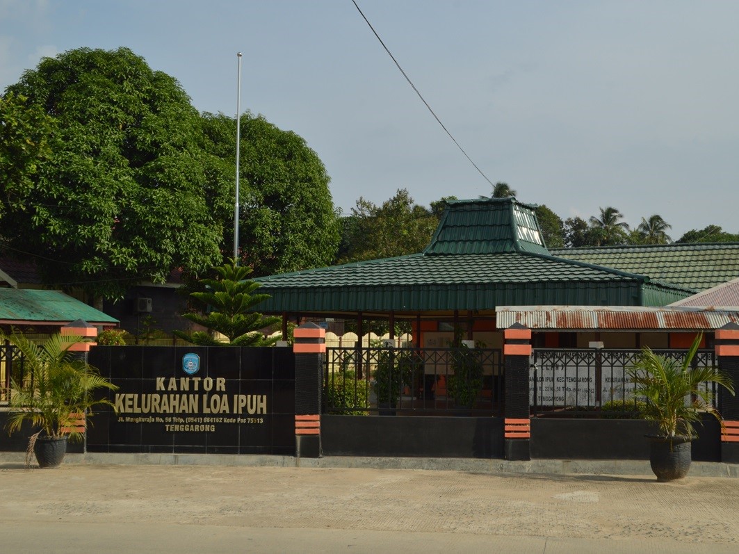 Kantor Kelurahan Loa Ipuh, Kecamatan Tenggarong, Kabupaten Kutai Kartanegara (Kukar).