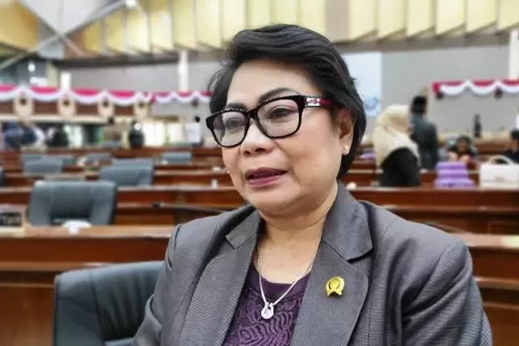 Ketua Komisi III DPRD Kaltim, Veridiana Huraq Wang meminta kepolisian di Kabupaten Mahakam Ulu (Mahulu) untuk memasatikan keamanan sekolah-sekolah dari pencurian.