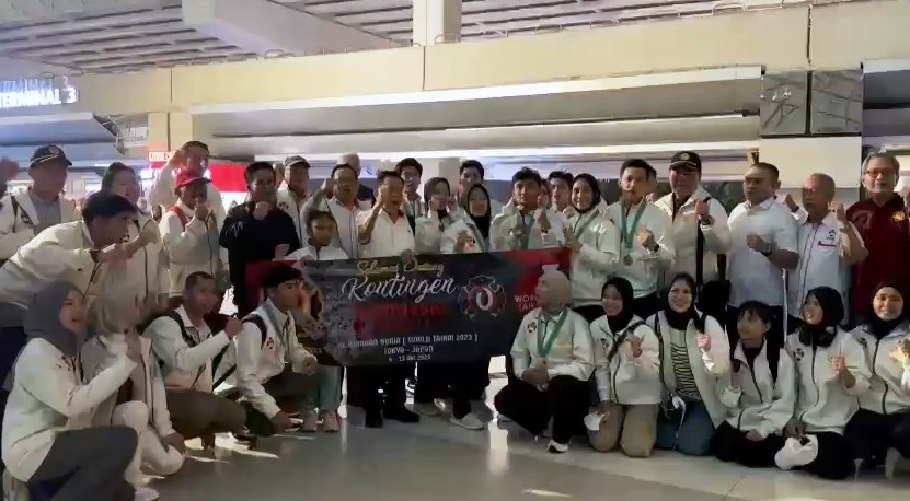 Wakil Bupati Kukar, Rendi Solihin bersama para atlet Shorinji Kempo.