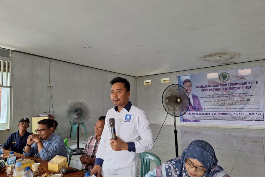 Anngota DPRD Kaltim, Baharuddin Demmu melaksanakan Sosialisasi Wawasan Kebangsaan di Desa Sumber Sari, Kecamatan Sebulu, Kutai Kartanegara. (Dok)