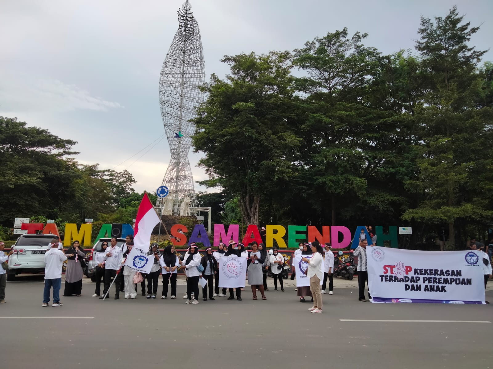 Aksi damai yang digelar TRC-PPA Korwil Kaltim, di Samarinda. (Foto/HAE)
