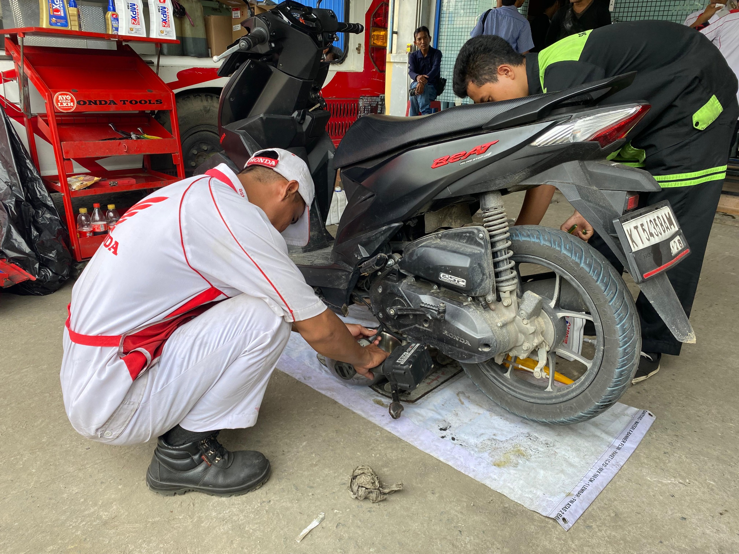 Perawatan Sepeda Motor Meski Saat Berpuasa. (Istimewa)