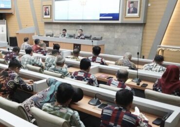 Wali Kota Samarinda Rakor, Beri Arahan 2 OPD Kerja Optimal Hingga Lebaran Ied