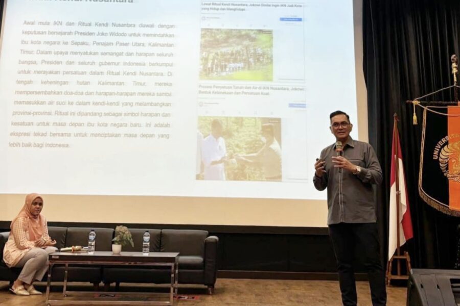 Troy Pantouw, Staf Khusus Bidang Komunikasi Publik OIKN, tampil sebagai pembicara utama PRAction. (Ist)
