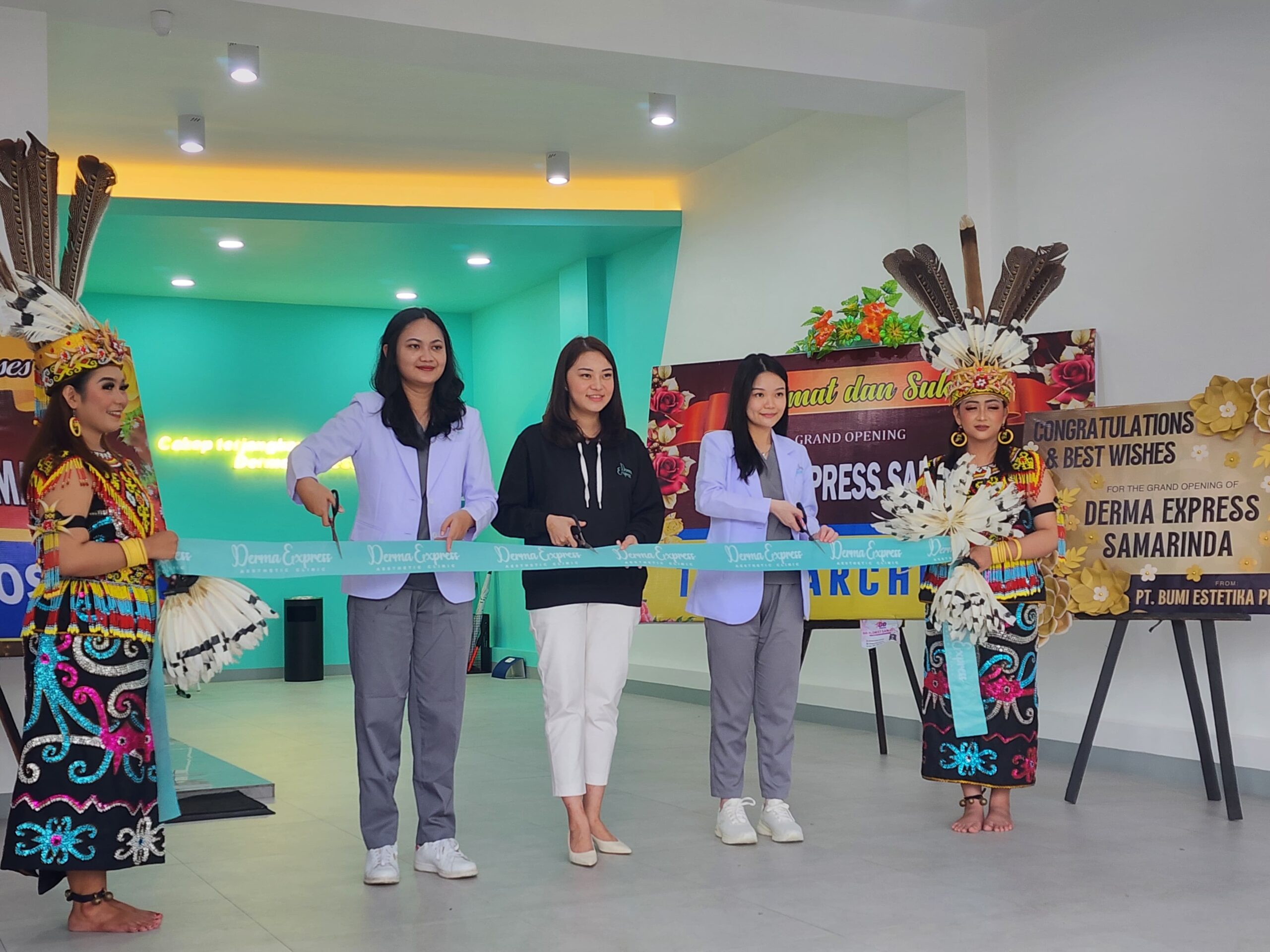 Saat Grand Opening Derma Express Cabang ke-20 Samarinda, di Jalan Siradj Salman, No. D9, Teluk Lerong Ilir, Kecamatan Samarinda Ulu, Kota Samarinda, Kalimantan Timur (Kaltim). (Foto/HAE)