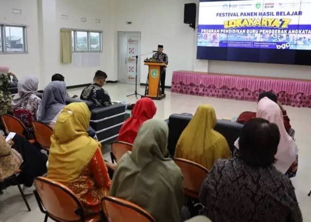 Akhmad Taufik Hidayat, Asisten I Bidang Pemerintahan dan Kesra.