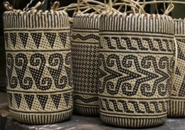 Tas Anjat Kaltim Dipromosikan di Festara Solo