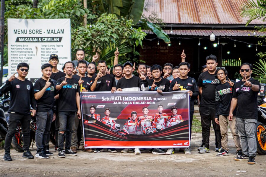 Main Dealer Astra Motor Kaltim 2 Gelar Nobar ARRC 2024 Seri Mandalika, bersama penggemar motor Honda dan bikers dari komunitas Honda yang tergabung dalam Ikatan Motor Honda Samarinda (IMHS), Minggu (28/07/2024). (Ist)