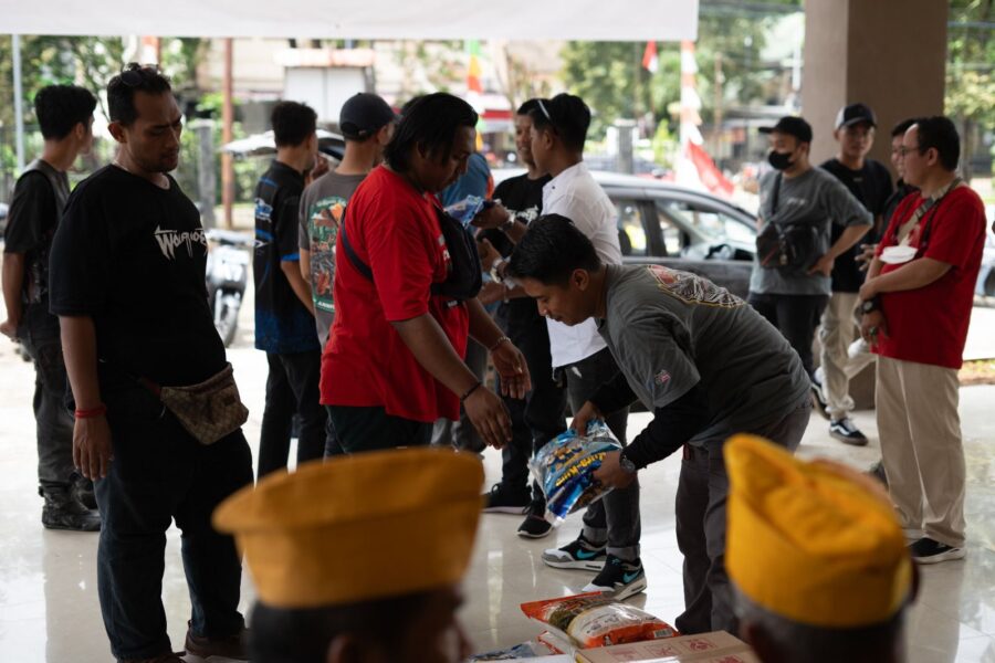 Convoy Merdeka Astra Motor Kaltim 2 bersama 50 bikers Honda PCX merayakan kemerdekaan RI.