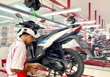 Rutin Servis Motor Secara Berkala? Intip Beragam Manfaatnya