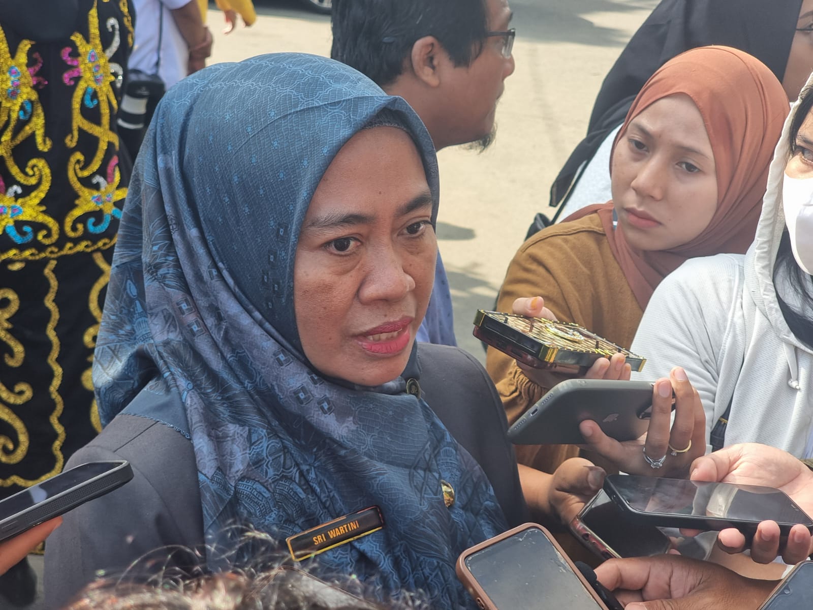 Pelaksana Harian (Plh) Kepala Dinas Pemuda dan Olahraga (Dispora) Kaltim, Sri Wartini usai gelaran upacara Hari Sumpah Pemuda 2024. (Foto/HI)