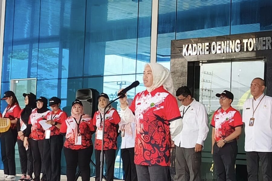 Pelaksana Harian (Plh) Kepala Dispora Kaltim, Sri Wartini saat memberi sambutan. (Foto/HI)