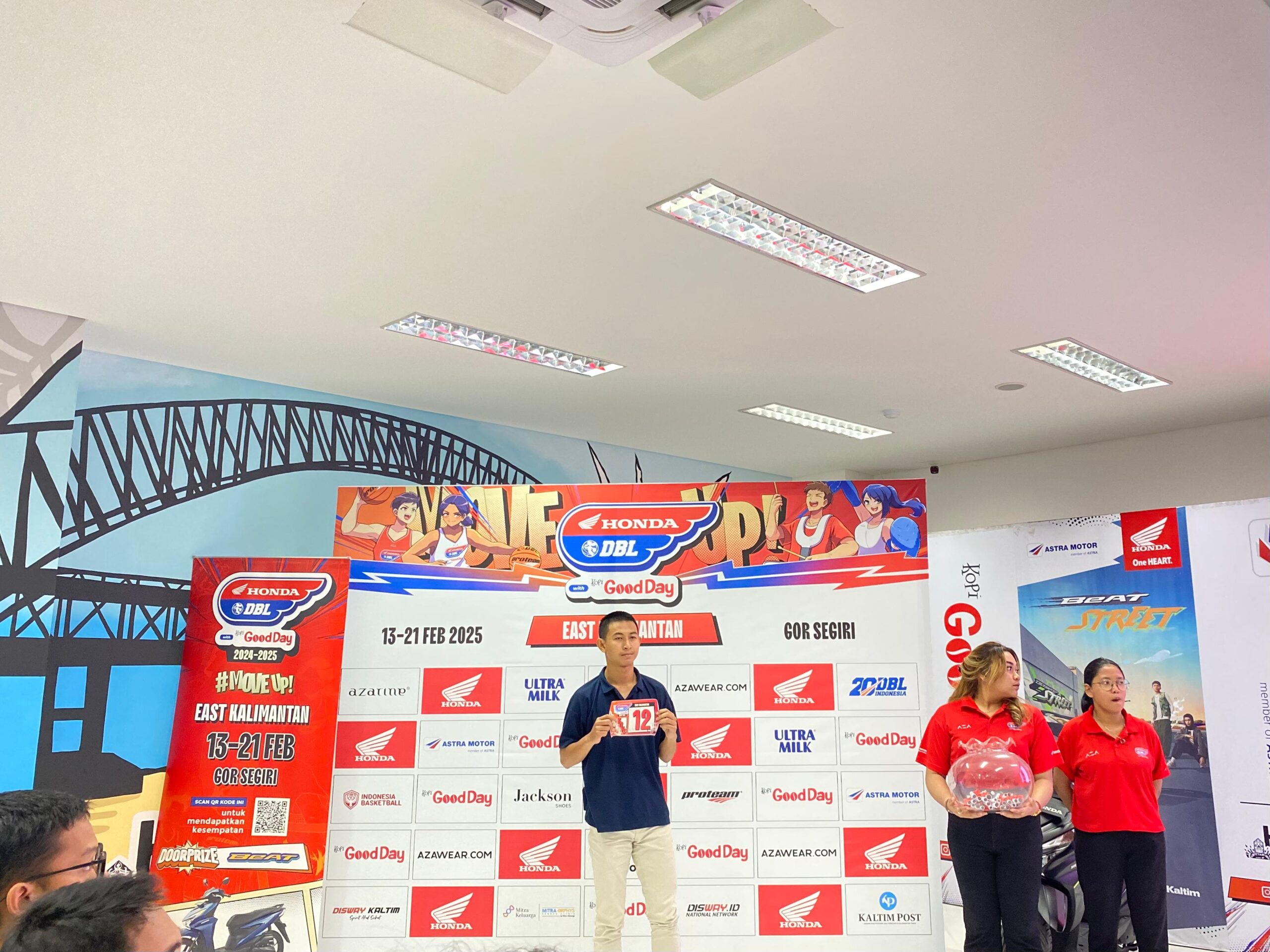 Perwakilan peserta dari tim basket putra dan putri saat mengikuti sesi Technical Meeting dan sesi Drawing yang telah dilaksanakan pada Sabtu (08/02) lalu.