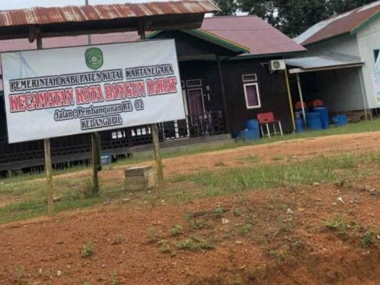 Akses ke Kantor Camat Kota Bangun Darat Segera Tersambung Penuh. (ist)