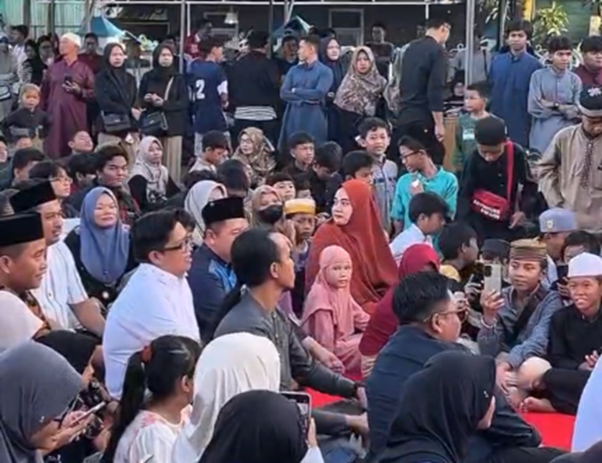 Ribuan Warga Padati Takjil War di Tenggarong, Rendi Harap Jadi Tradisi Tahunan. (ist)