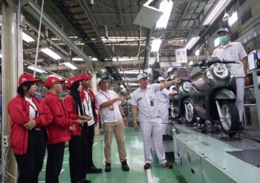 Generasi Muda Unjuk Inovasi AHM Best Student 2025