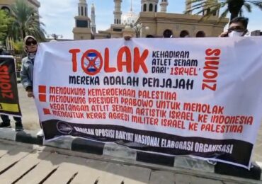 BORNEO Kaltim Demo Kehadiran Tim Senam Israel di Indonesia