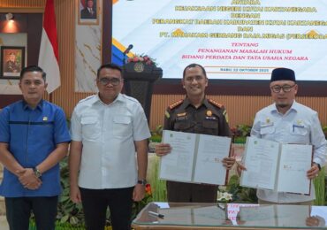 Pemkab Kukar dan Kejari Tandatangani Kerja Sama Hukum Perkuat Tata Kelola Pemerintahan