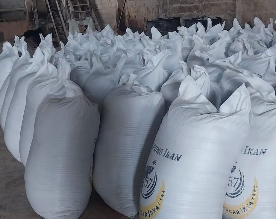 BUMDes Loa Raya Kembangkan Usaha Pakan Ikan, Wujudkan Kemandirian Ekonomi Desa