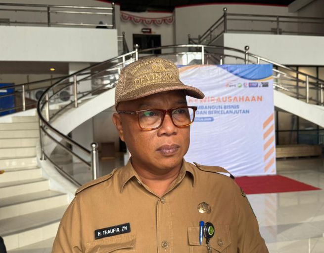 Plt Kepala DiskopUKM Kukar, Thaufiq Zulfian Noor.