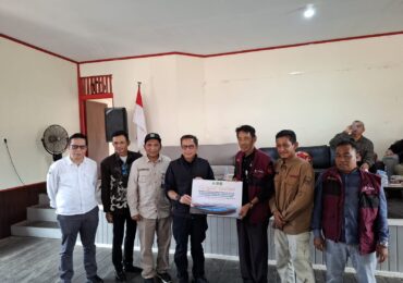 Menteri LH Tetapkan Dua Desa Konservasi Pesut Mahakam Kukar Perkuat Benteng Terakhir Mamalia Langka