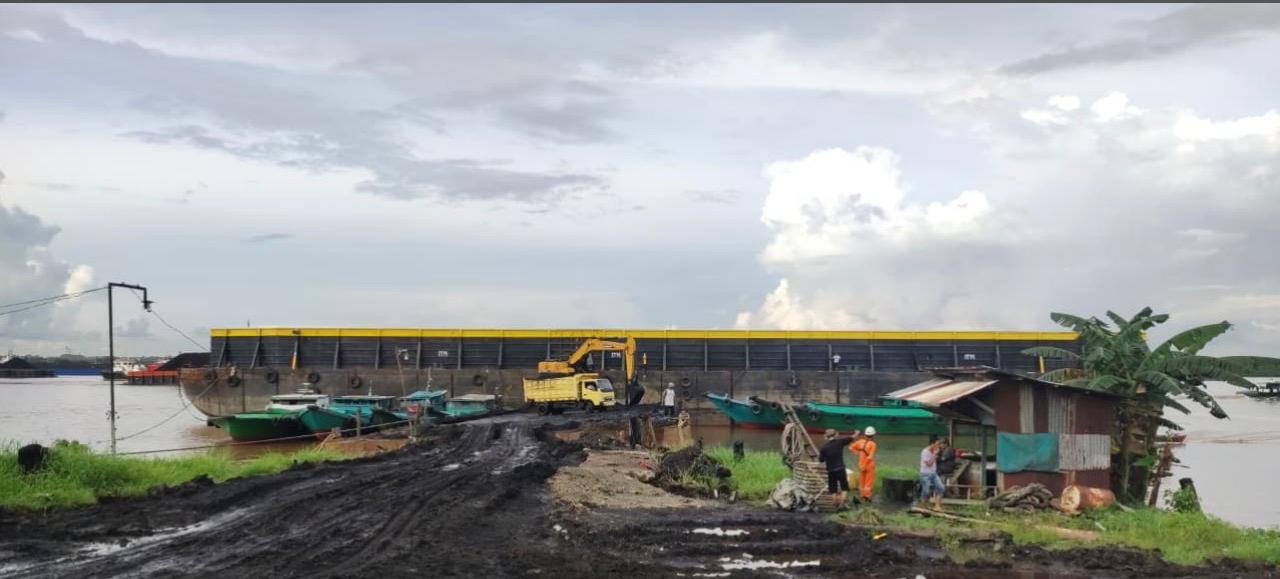 Jetty Barito Diduga Tak Berizin Loading Batu Bara di Palaran Samarinda