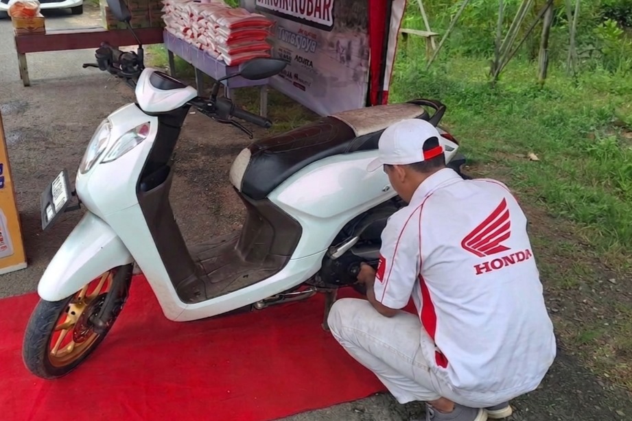 Bantu Korban Banjir Kubar, Astra Motor Kaltim 2 Berikan Layanan Pengecekan dan Pergantian Busi Gratis